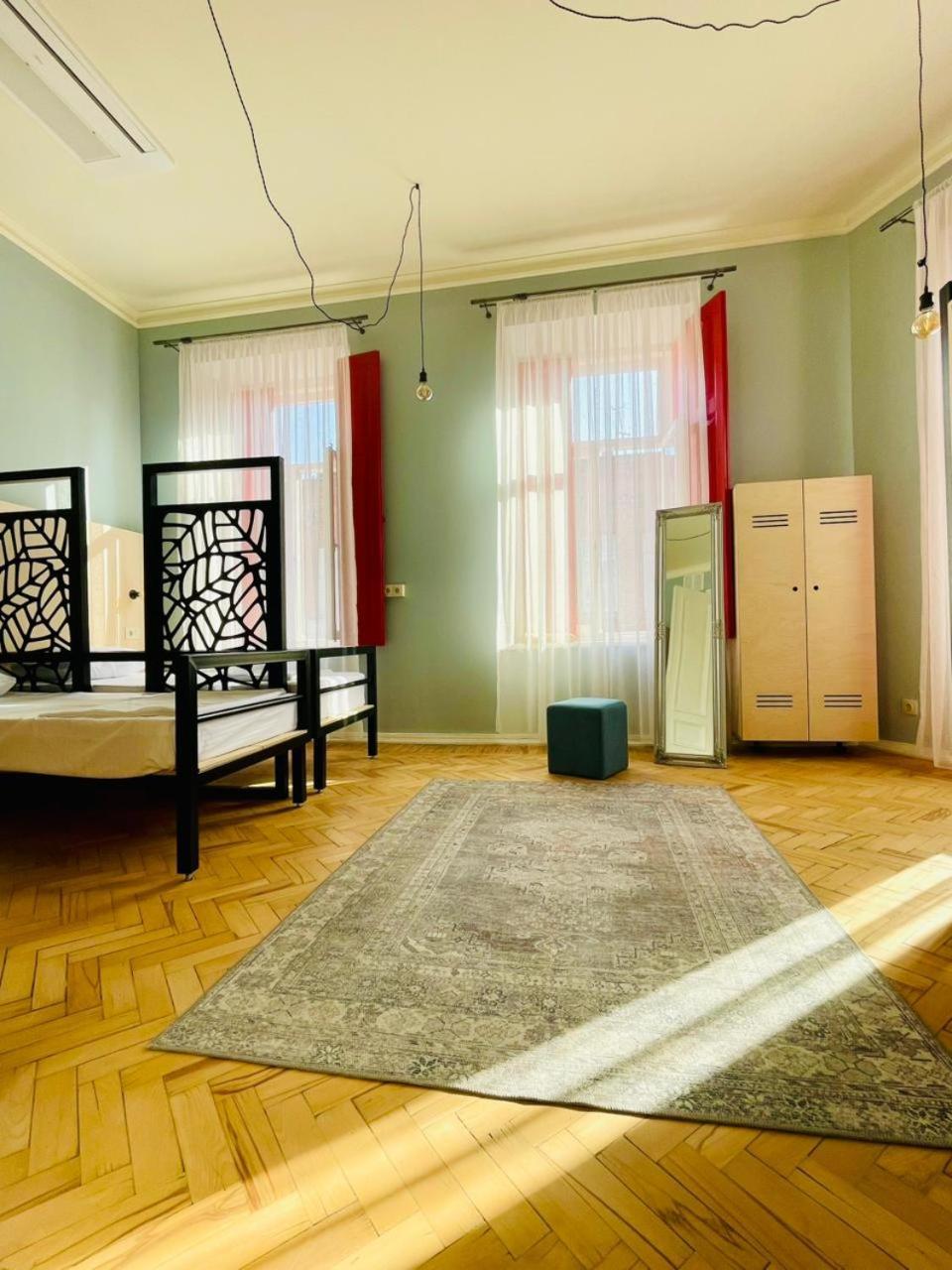 Communa Good Vibes Tbilisi Bagian luar foto